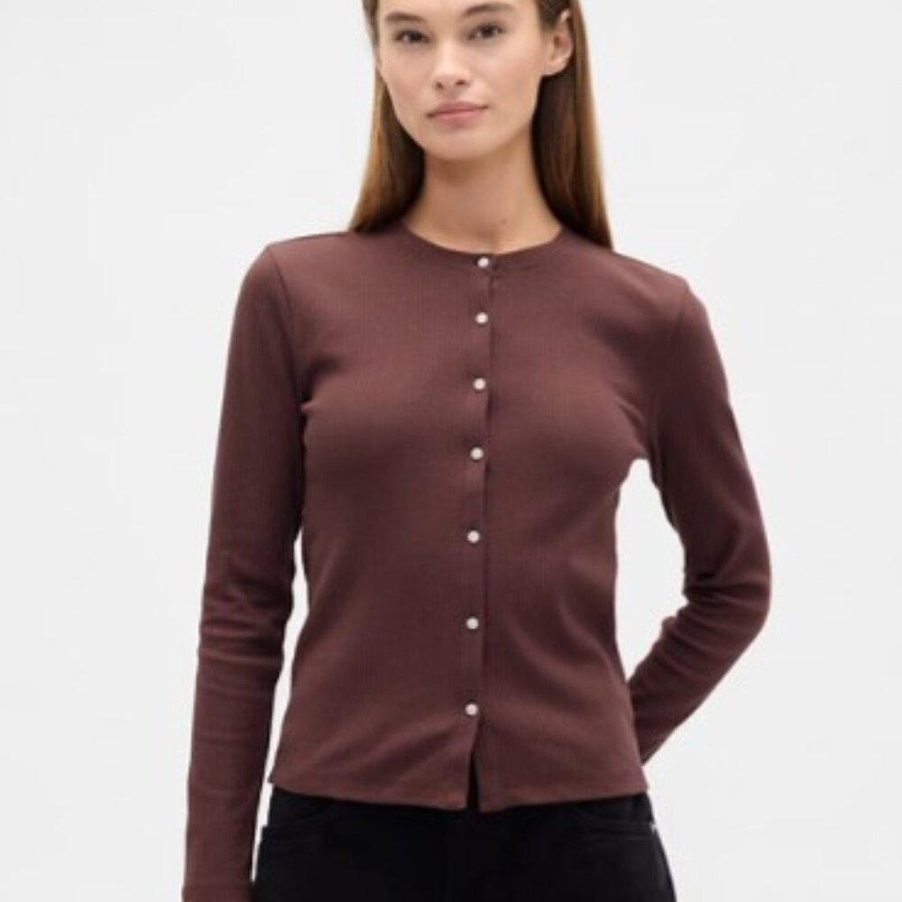 GAP Ribbed Button Down Long Sleeve Top in Chocolate Bar Brown Size S